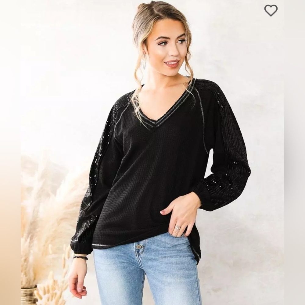 Acoa waffle knit sequin top black in size small